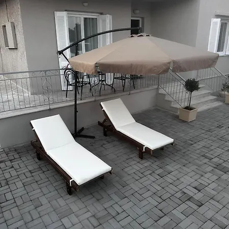 Alivio Holiday home